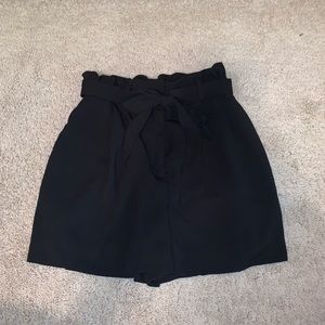 H&M Paper bag Shorts